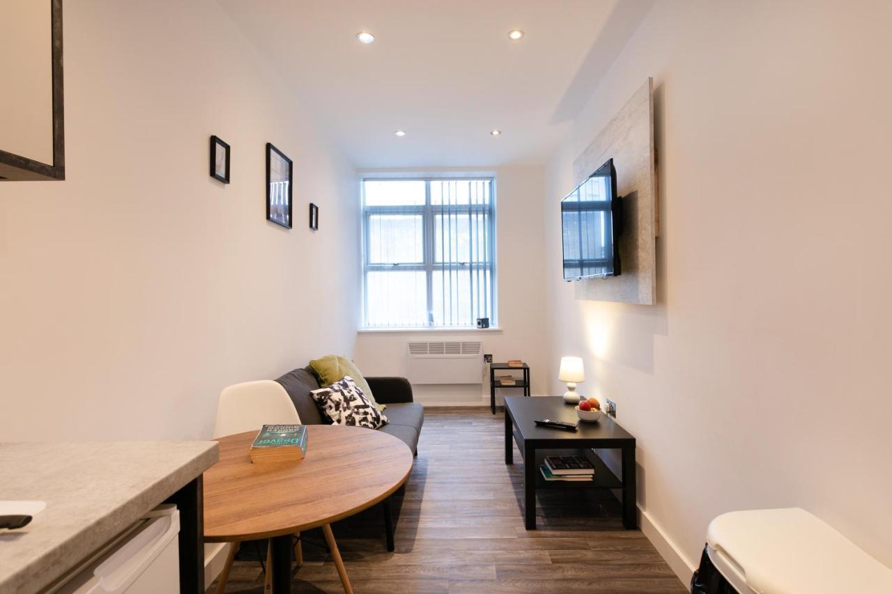 Hoemli Smart City Centre Apartment 莱切斯特 外观 照片