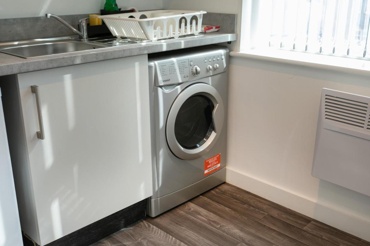 Hoemli Smart City Centre Apartment 莱切斯特 外观 照片