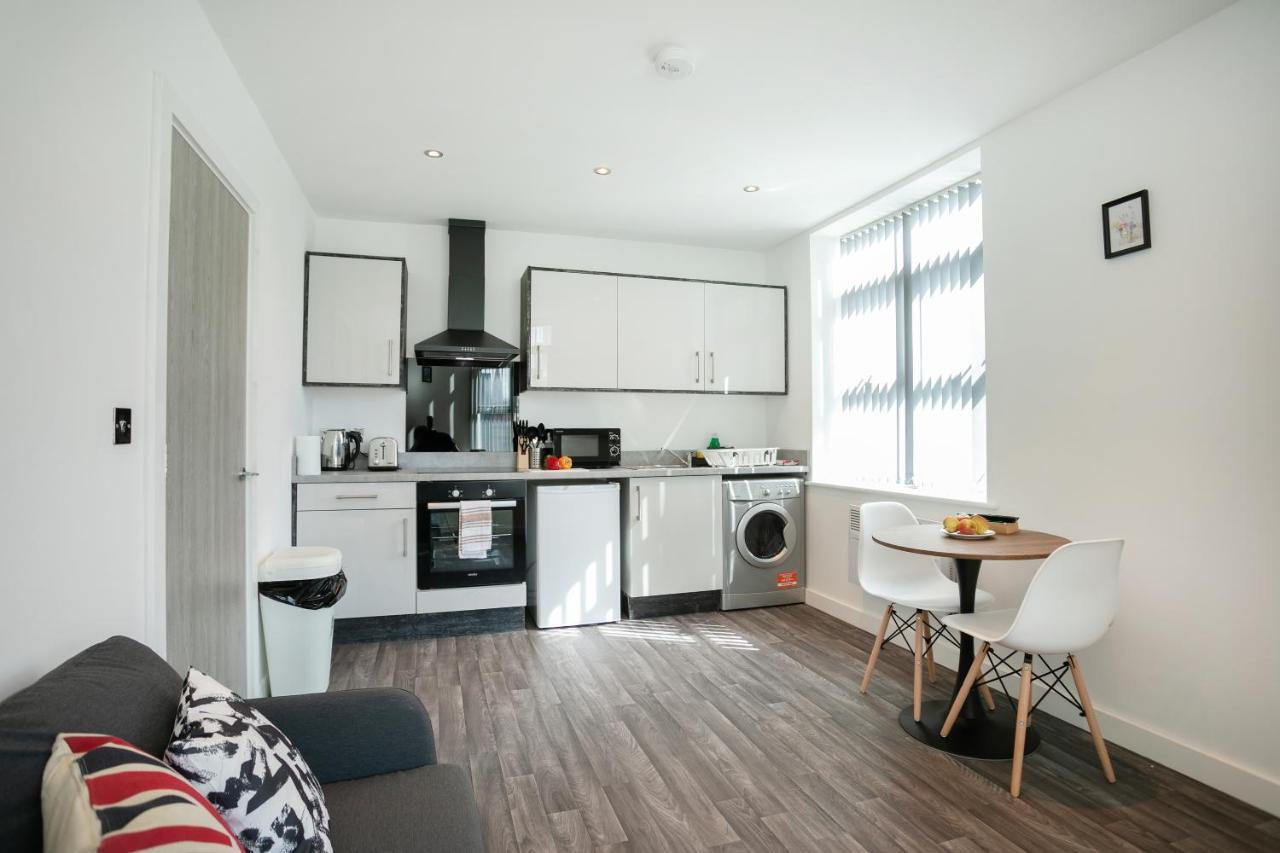 Hoemli Smart City Centre Apartment 莱切斯特 外观 照片
