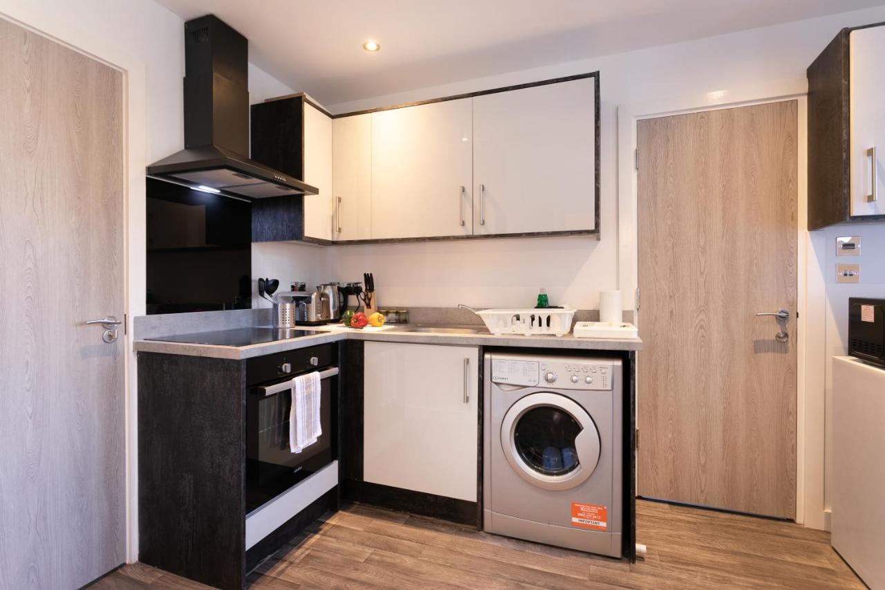 Hoemli Smart City Centre Apartment 莱切斯特 外观 照片