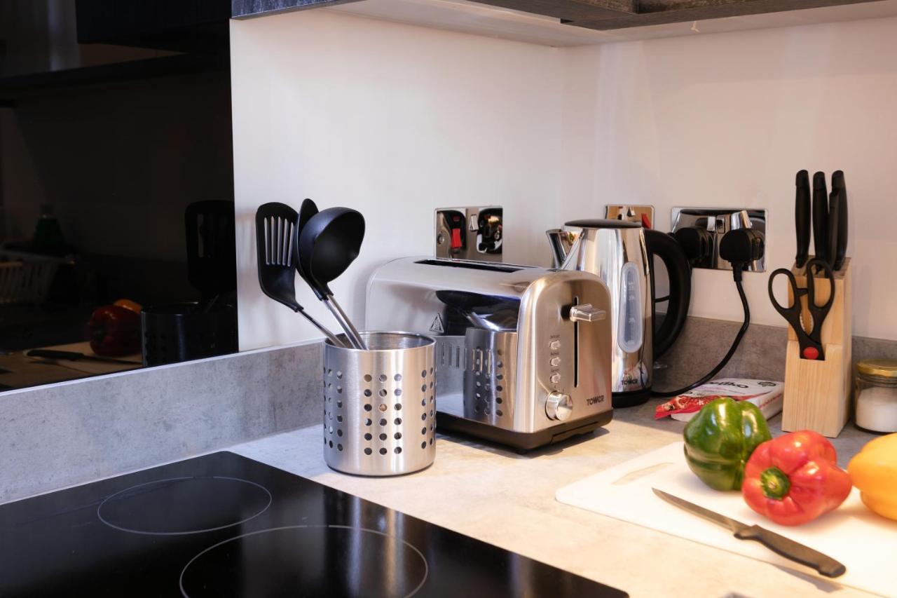 Hoemli Smart City Centre Apartment 莱切斯特 外观 照片