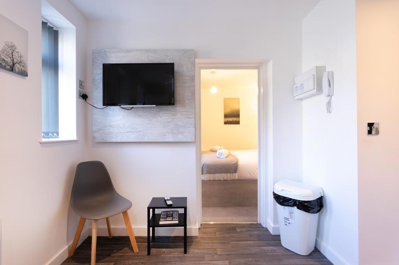 Hoemli Smart City Centre Apartment 莱切斯特 外观 照片